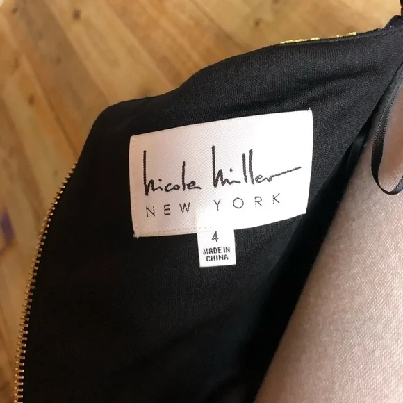 Nicole Miller NY, Floral embroidered dress,NWOT - Picture 9 of 10